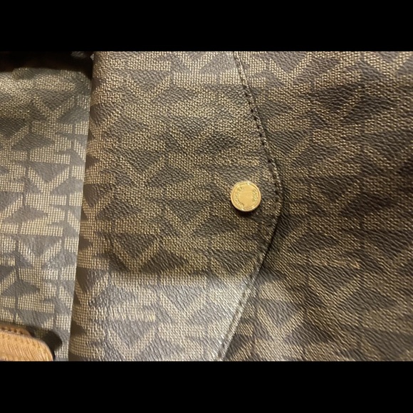 Michael Kors Signature Dark Brown Tan Rare in this condition!!!! - Picture 5 of 8